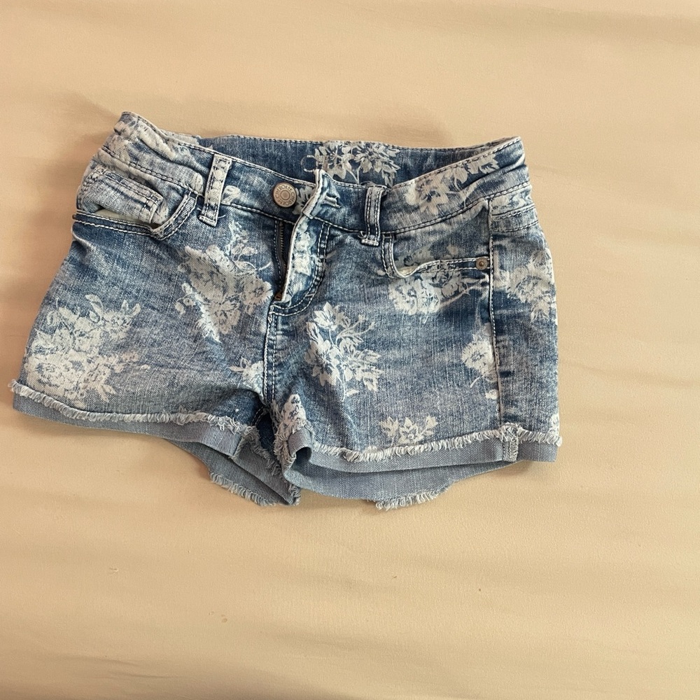 Flower print shorts